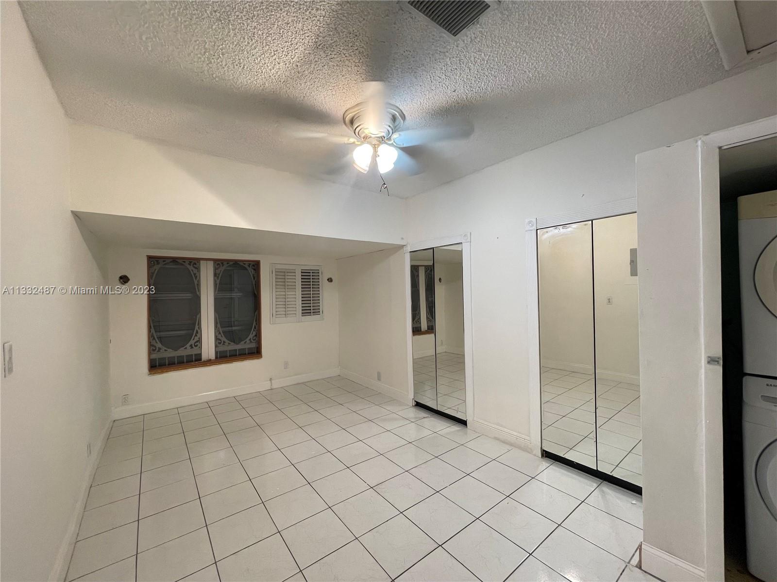 LAKEWOOD ON THE GREEN SEC - Residential Lease