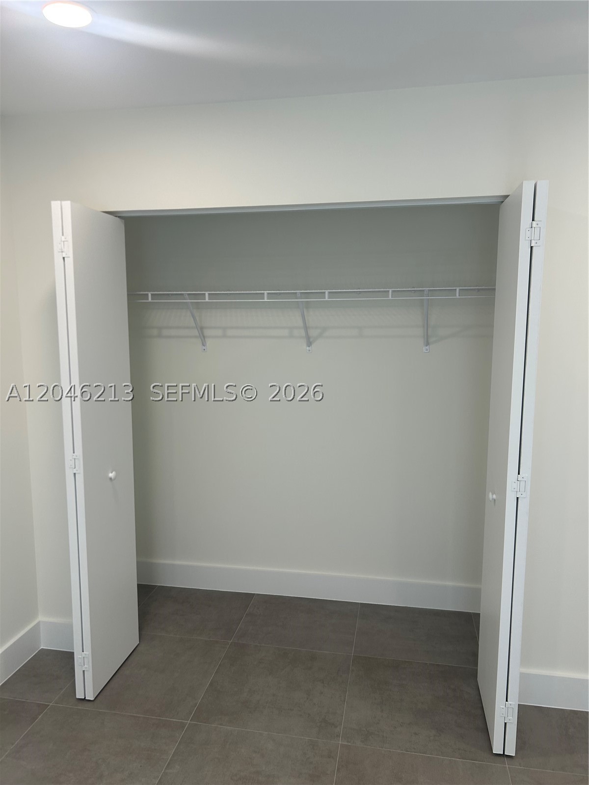 SANDALFOOT COVE SEC 4 - Residential Lease