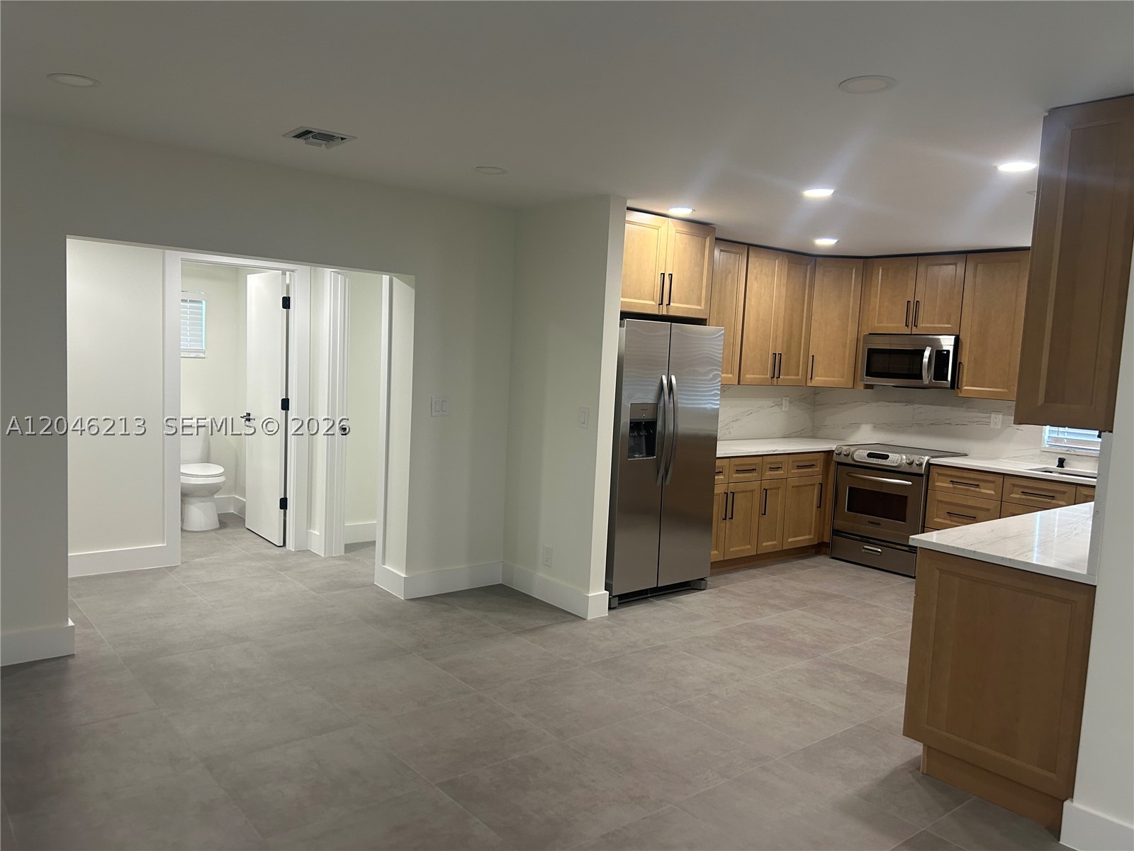 SANDALFOOT COVE SEC 4 - Residential Lease