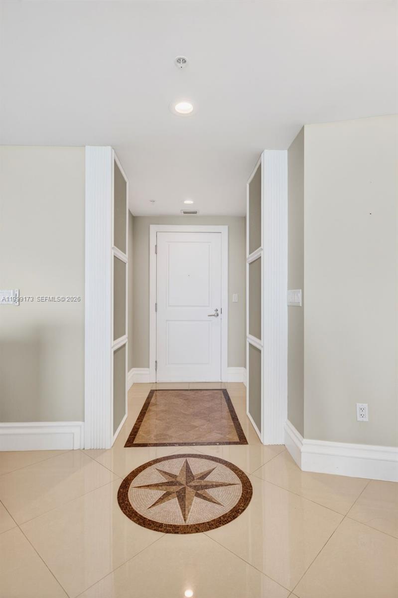 PLAZA AT OCEANSIDE (THE) - Residential