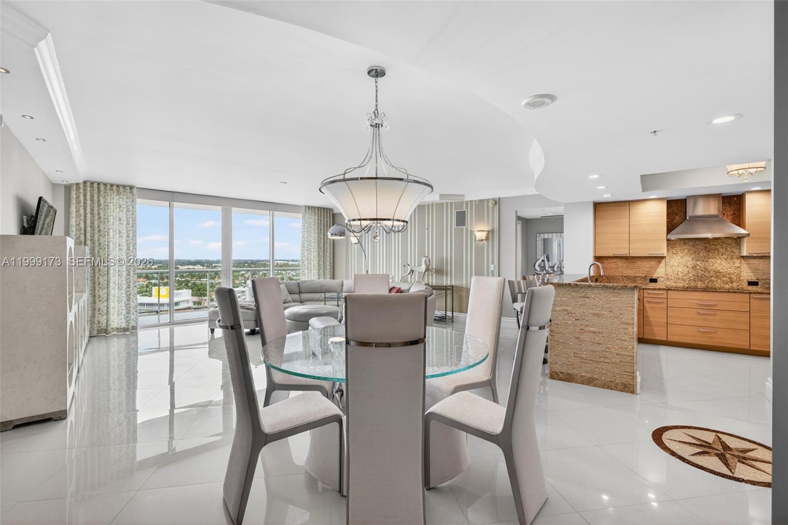 PLAZA AT OCEANSIDE (THE) - Residential