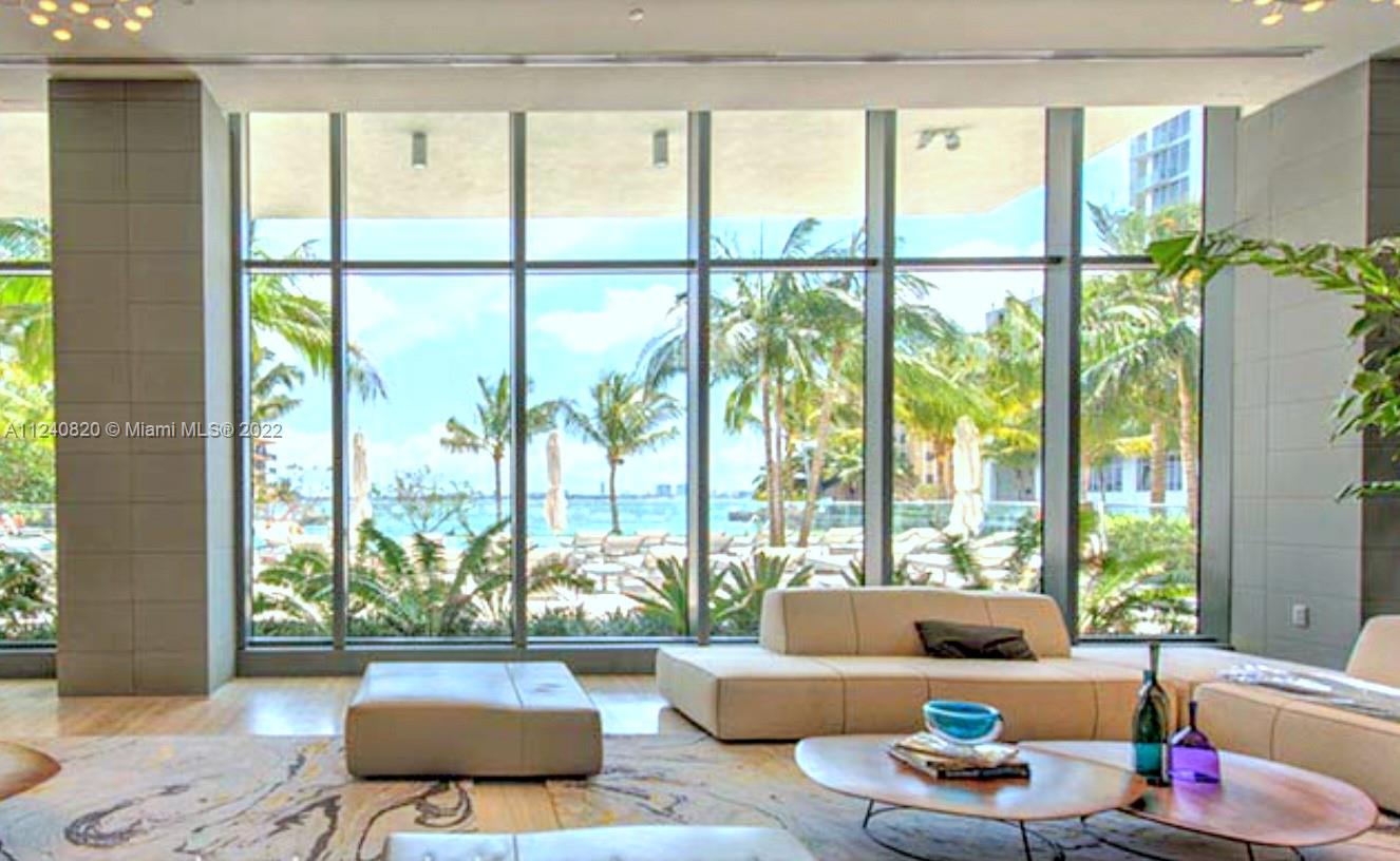 ICON BAY CONDO - Residential