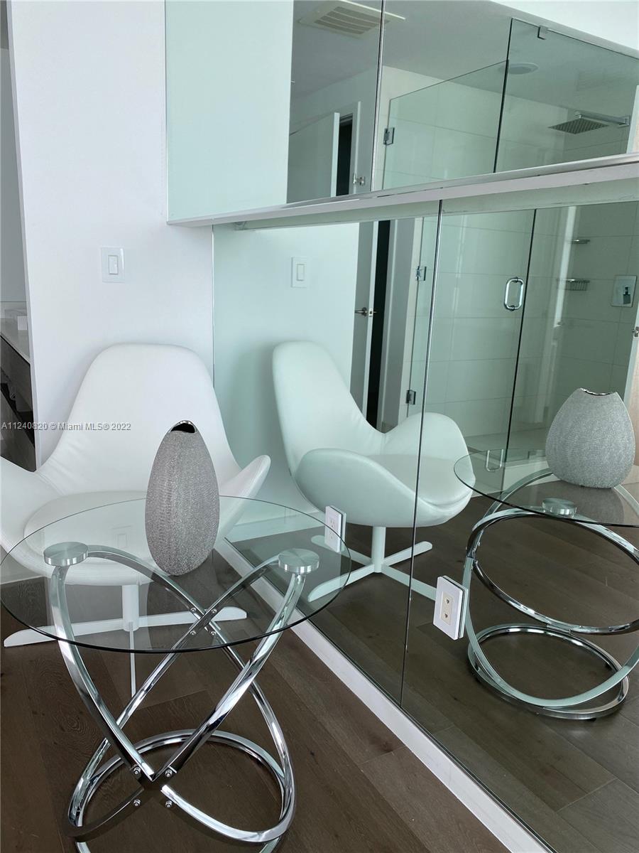 ICON BAY CONDO - Residential