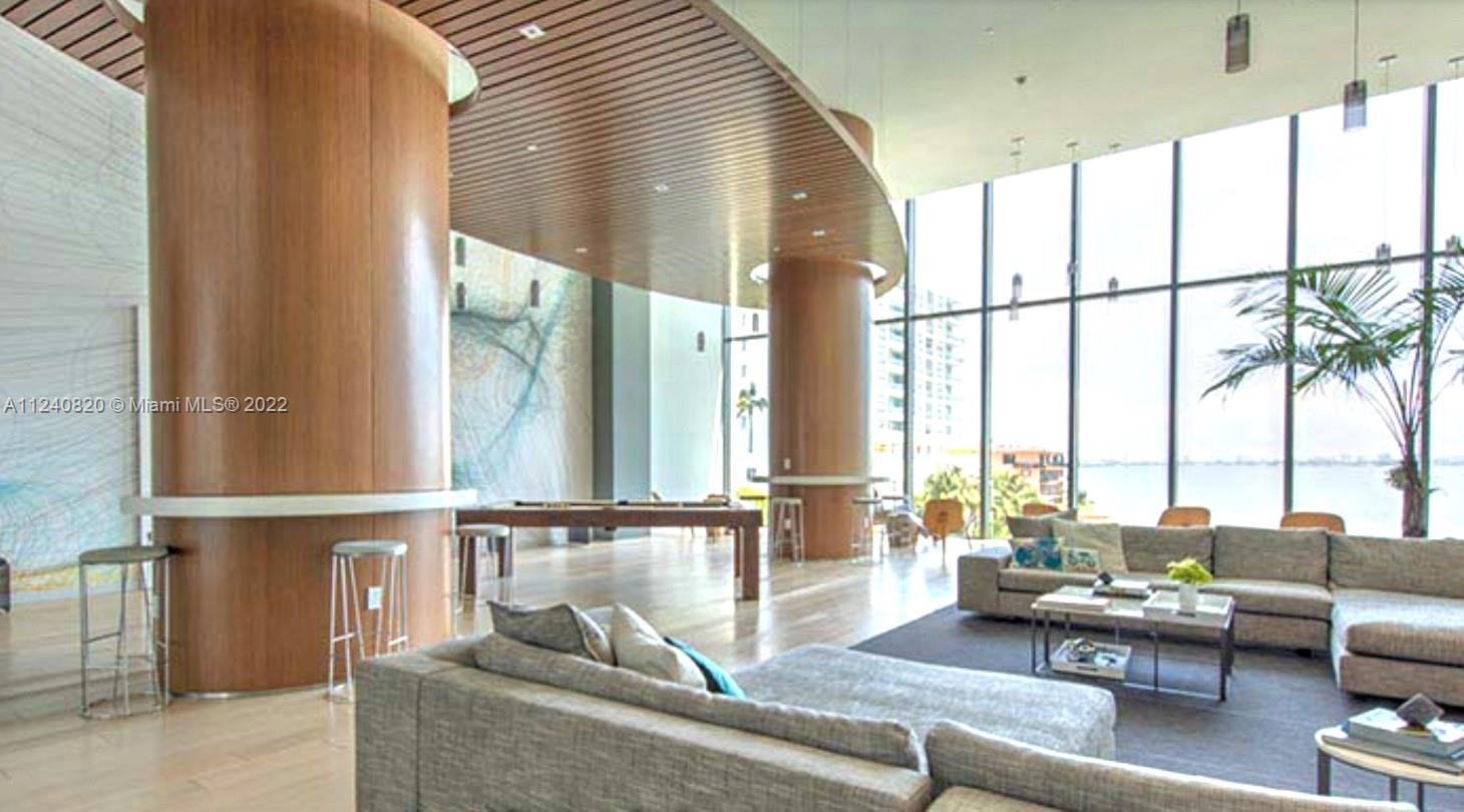 ICON BAY CONDO - Residential
