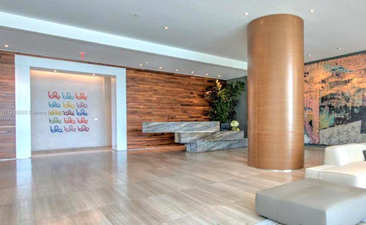 ICON BAY CONDO - Residential