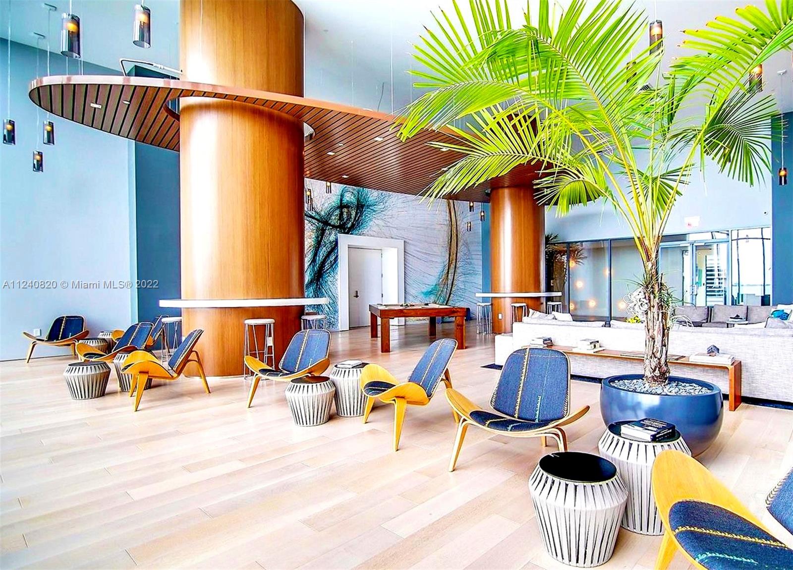 ICON BAY CONDO - Residential