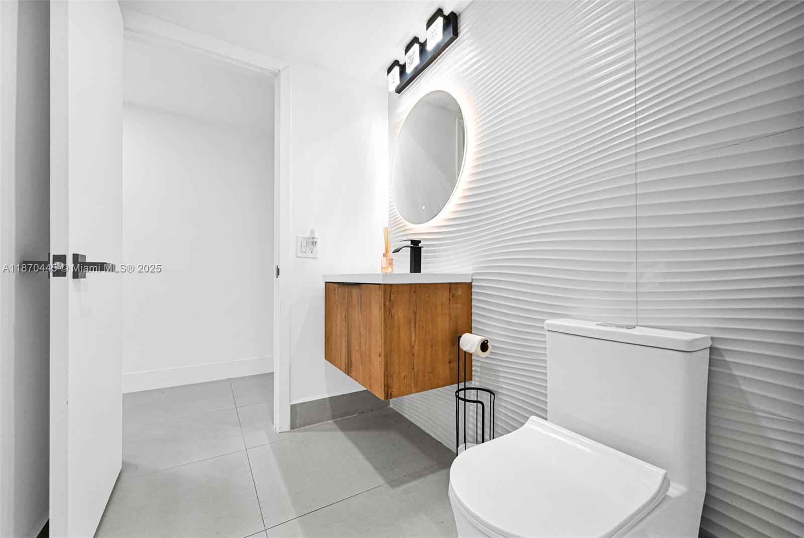 SKY HARBOUR EAST CONDO - Residential