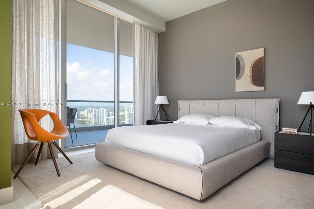 NORTH BISCAYNE BEACH AMEN - Residential