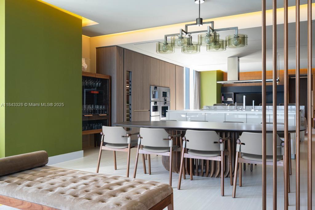 NORTH BISCAYNE BEACH AMEN - Residential