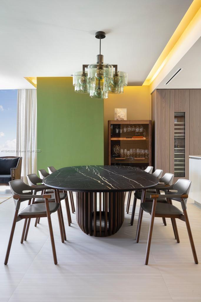 NORTH BISCAYNE BEACH AMEN - Residential