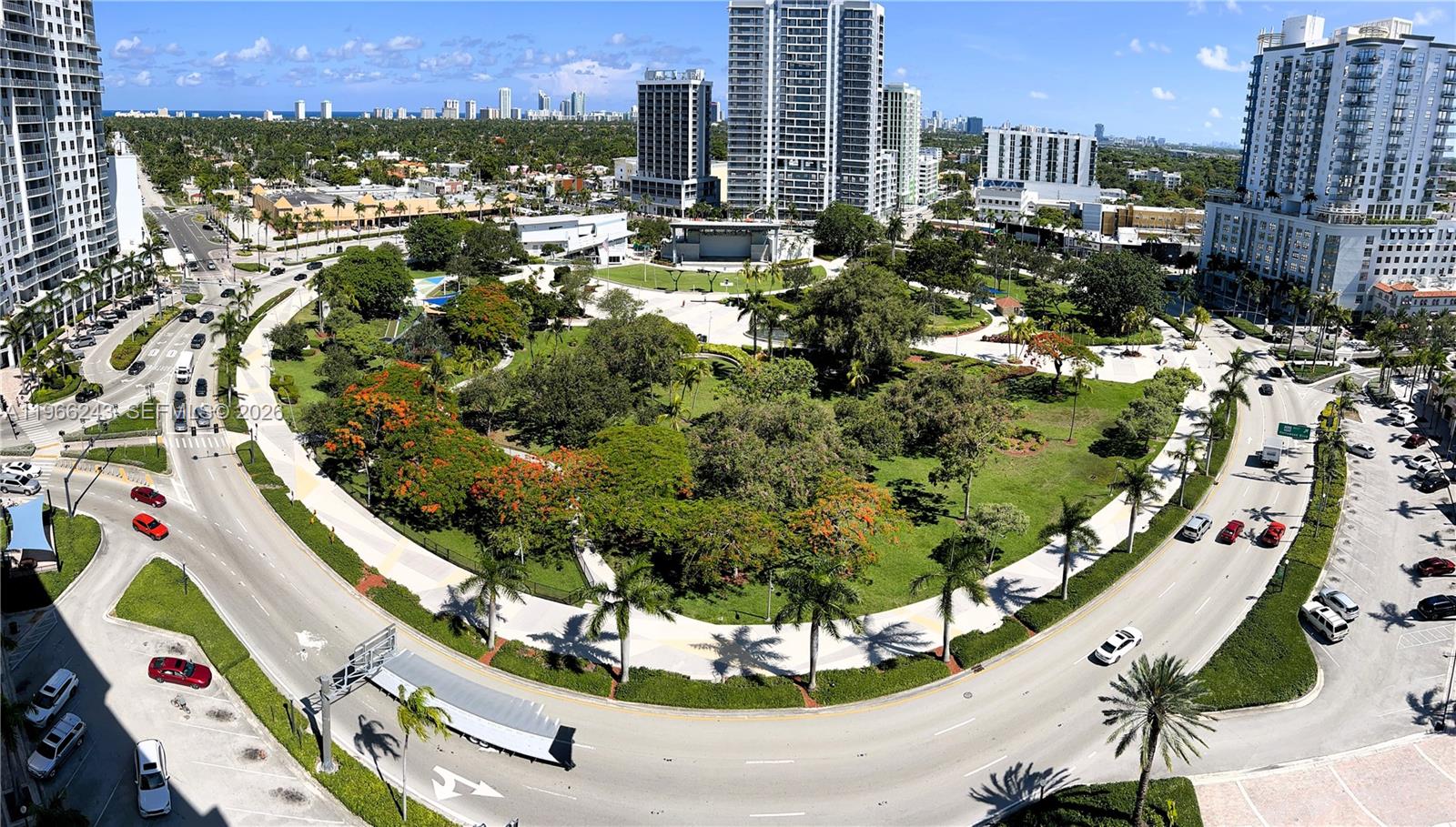 RADIUS CONDO - Residential