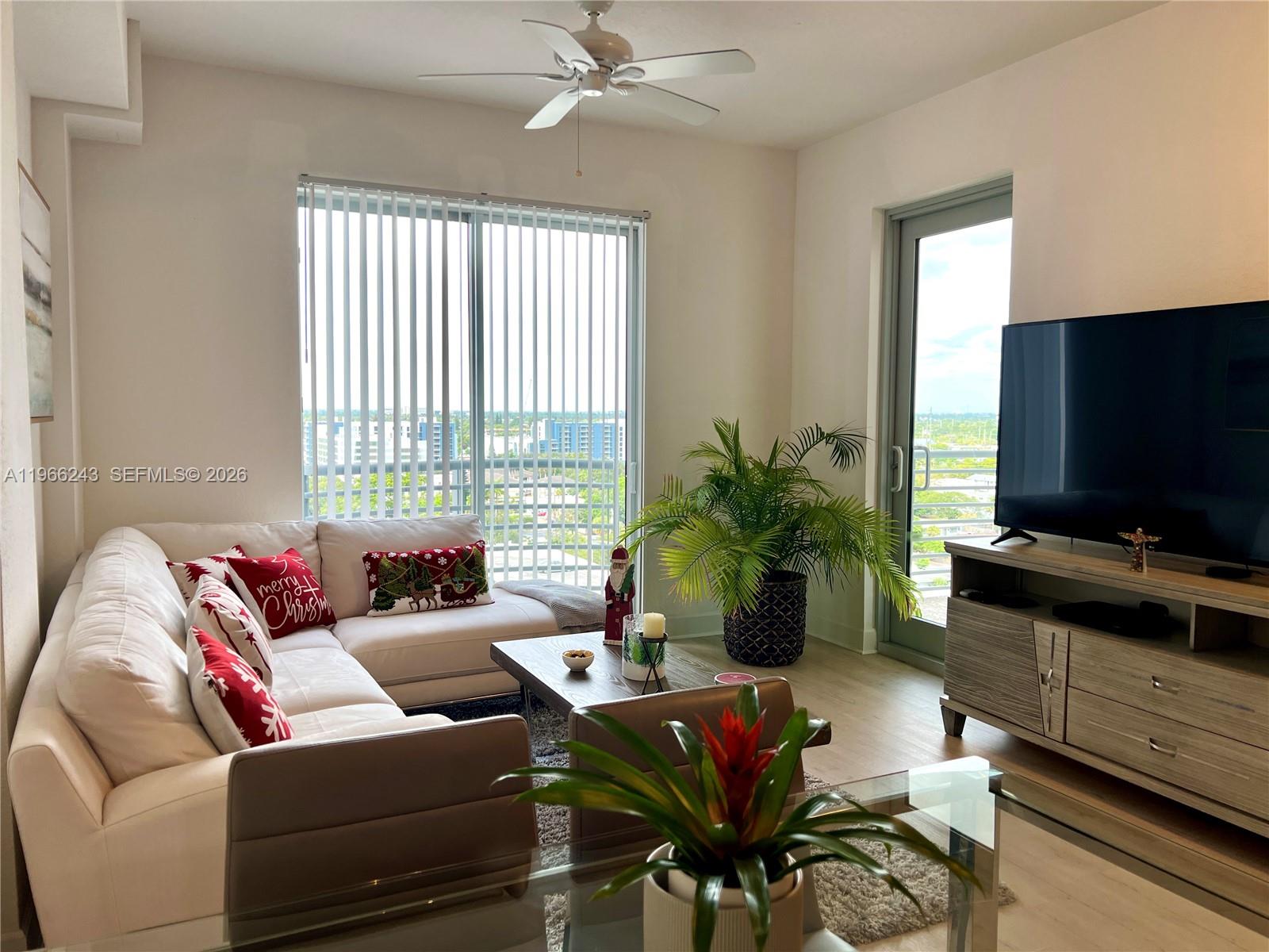 RADIUS CONDO - Residential