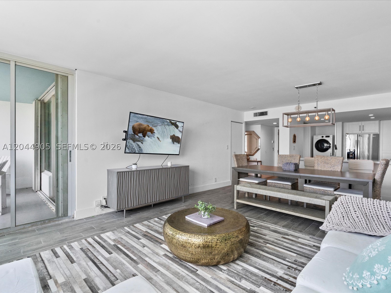 SOUTH POINTE TOWERS CONDO - Residential