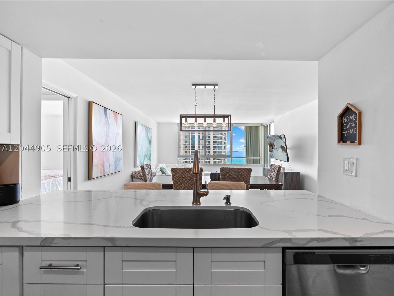SOUTH POINTE TOWERS CONDO - Residential