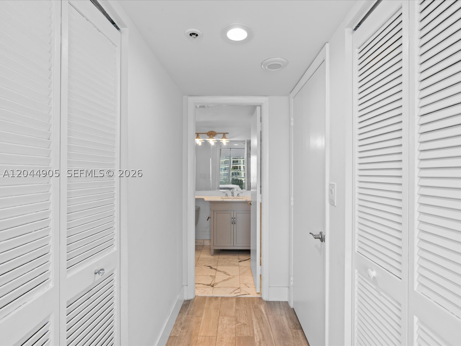 SOUTH POINTE TOWERS CONDO - Residential