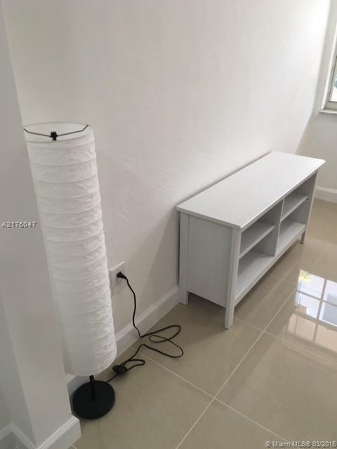 LINCOLN ROAD VILLAS EAST - Residential Lease