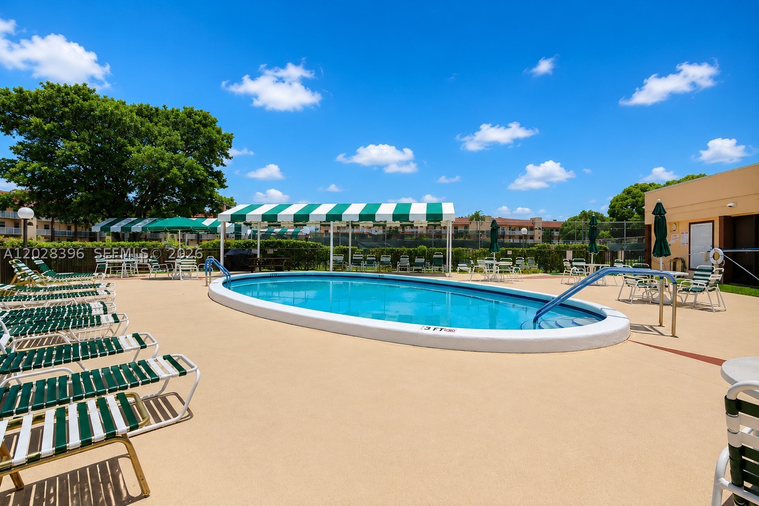 SUNRISE LAKES 71 CONDO - Residential