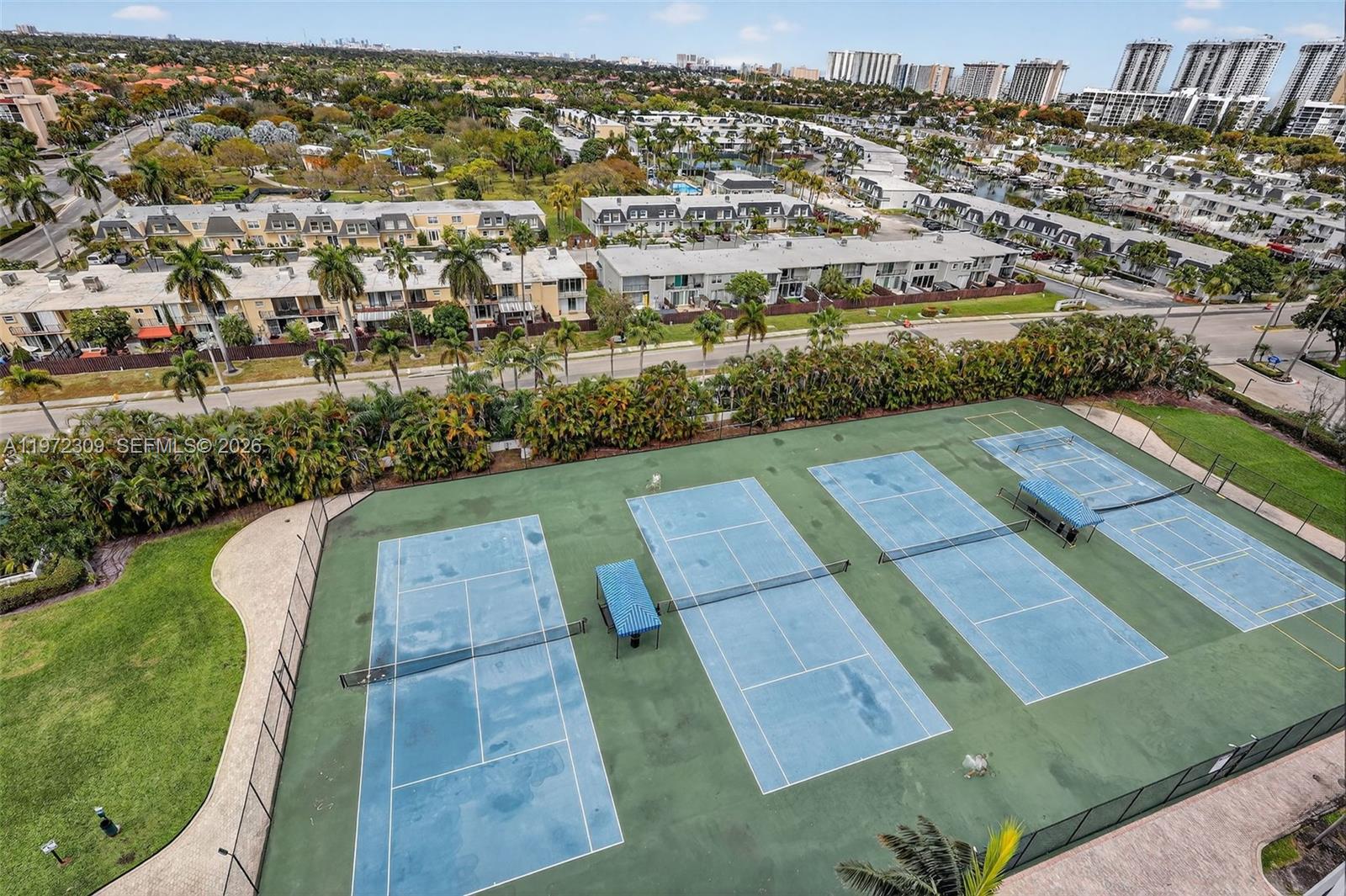 OLYMPUS CONDO PHASE - Residential