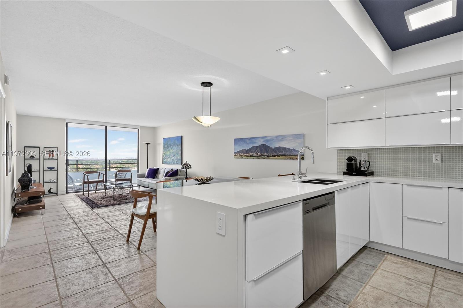 OLYMPUS CONDO PHASE - Residential