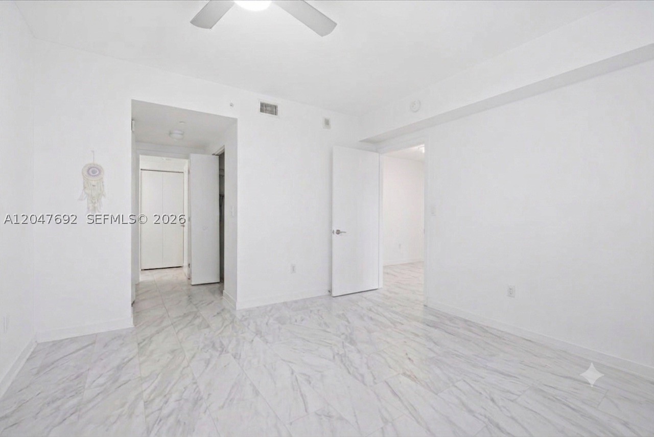 ARIA ON THE BAY CONDO - Residential