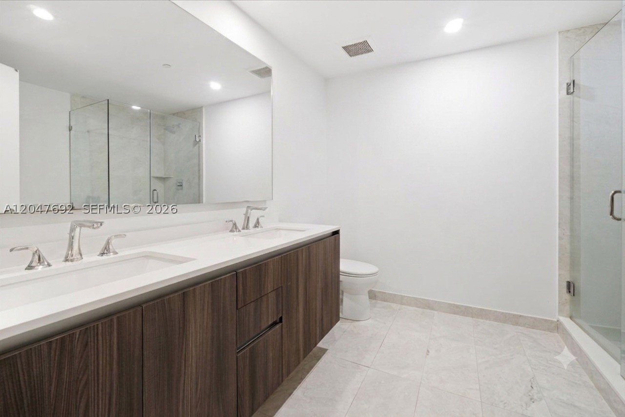 ARIA ON THE BAY CONDO - Residential