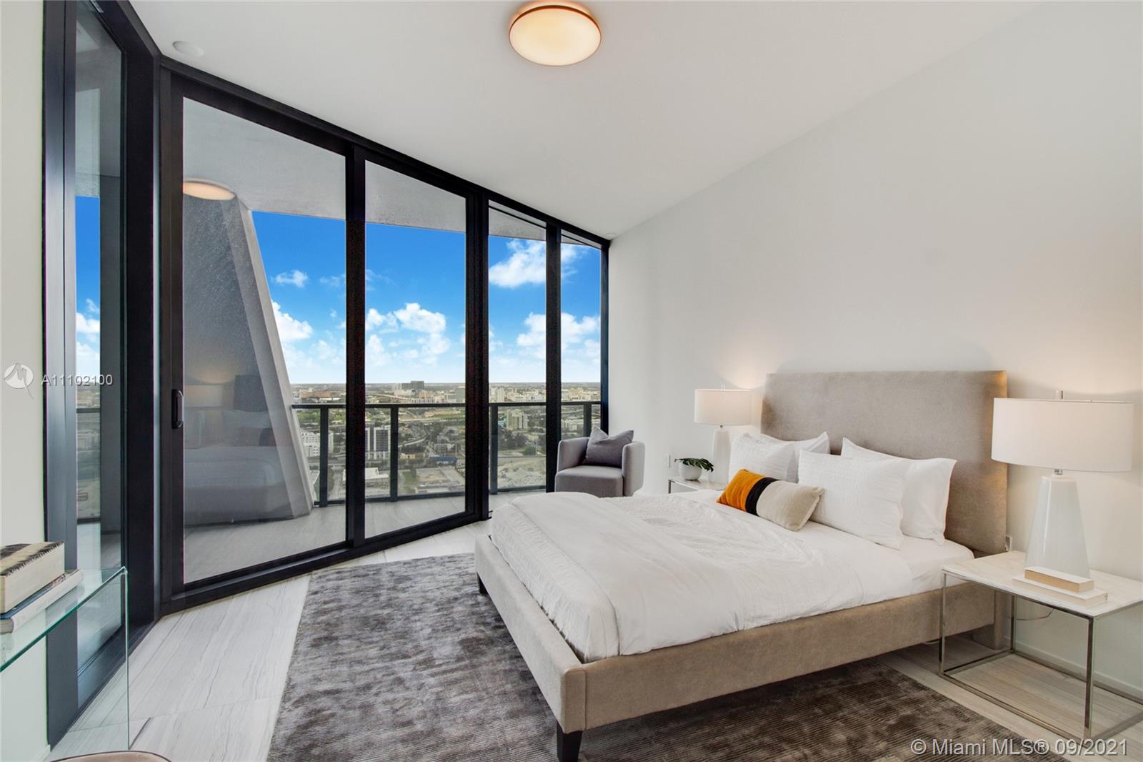 ONE THOUSAND MUSEUM CONDO - Residential