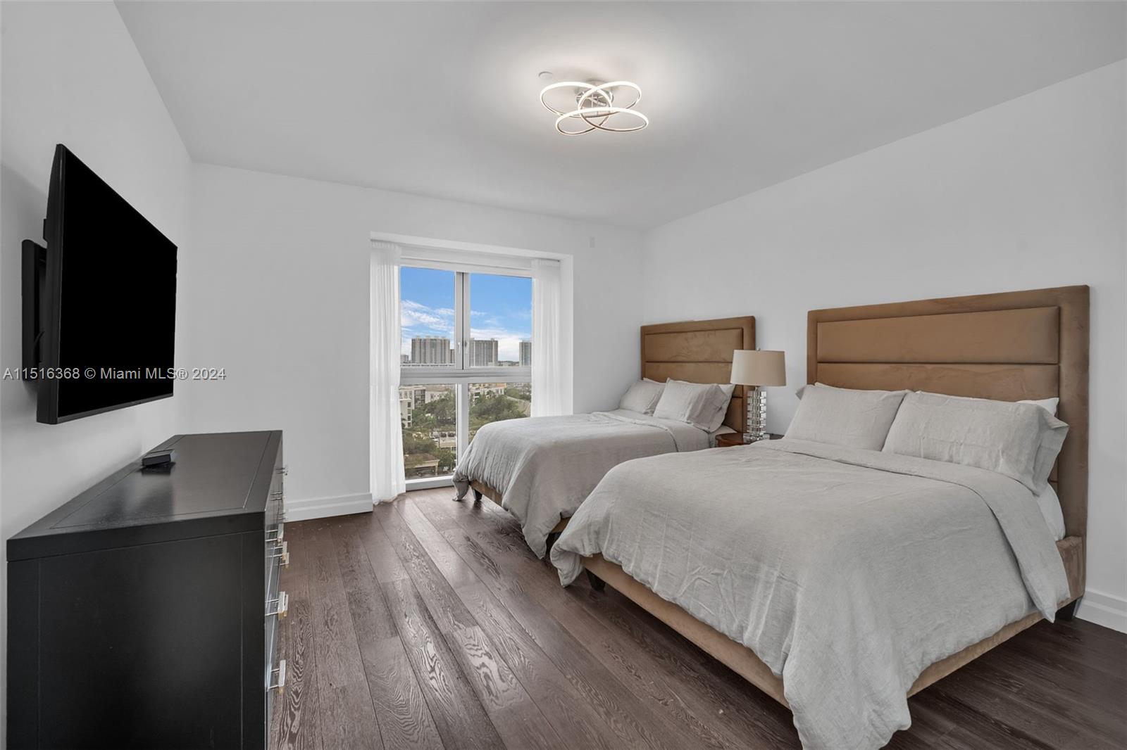 17749 COLLINS AVENUE COND - Residential