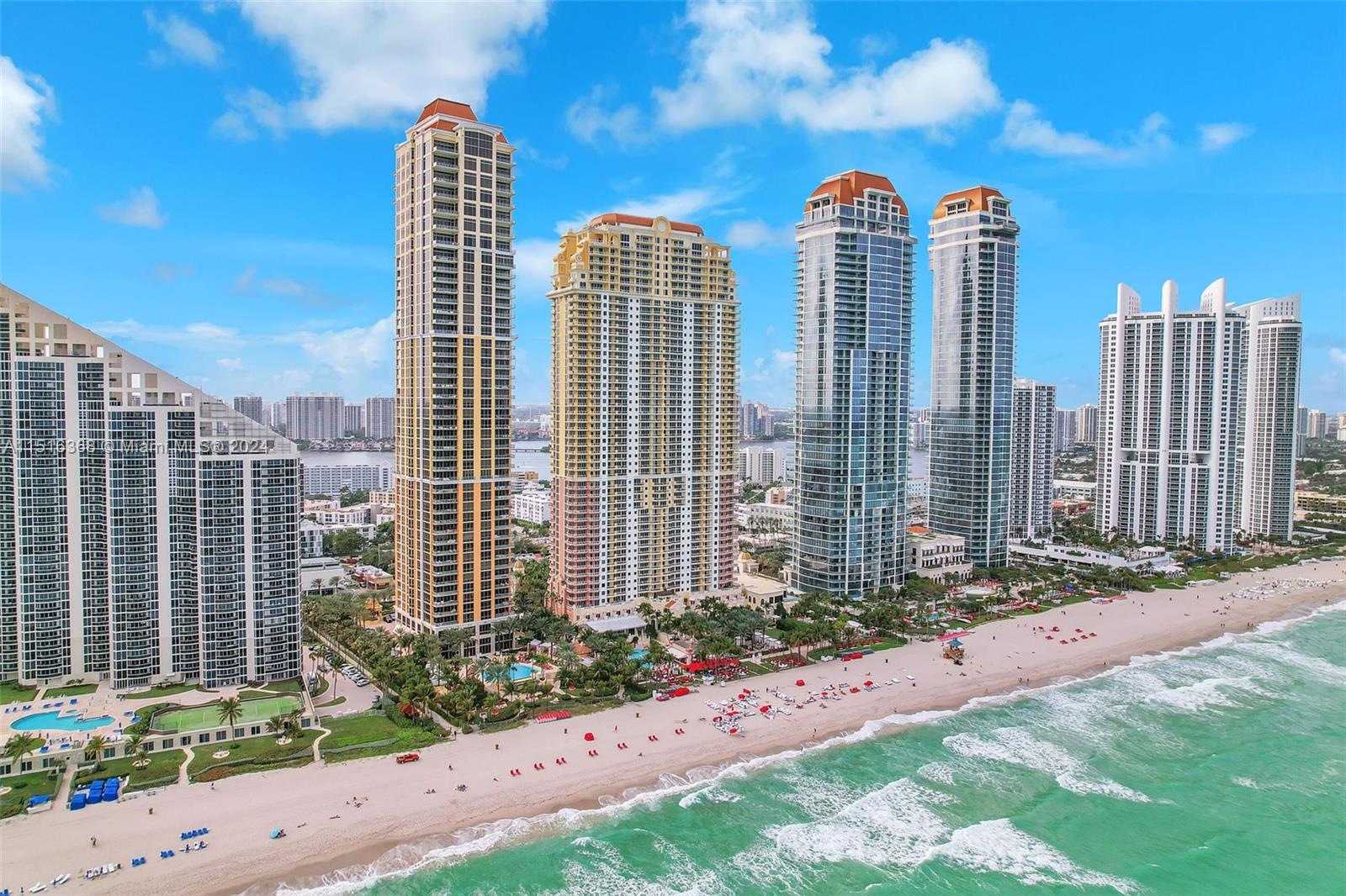 17749 COLLINS AVENUE COND - Residential