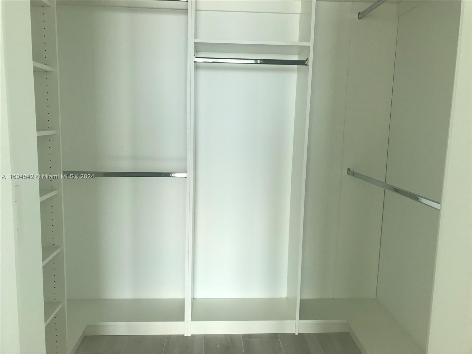 PARAISO BAY CONDO - Residential Lease