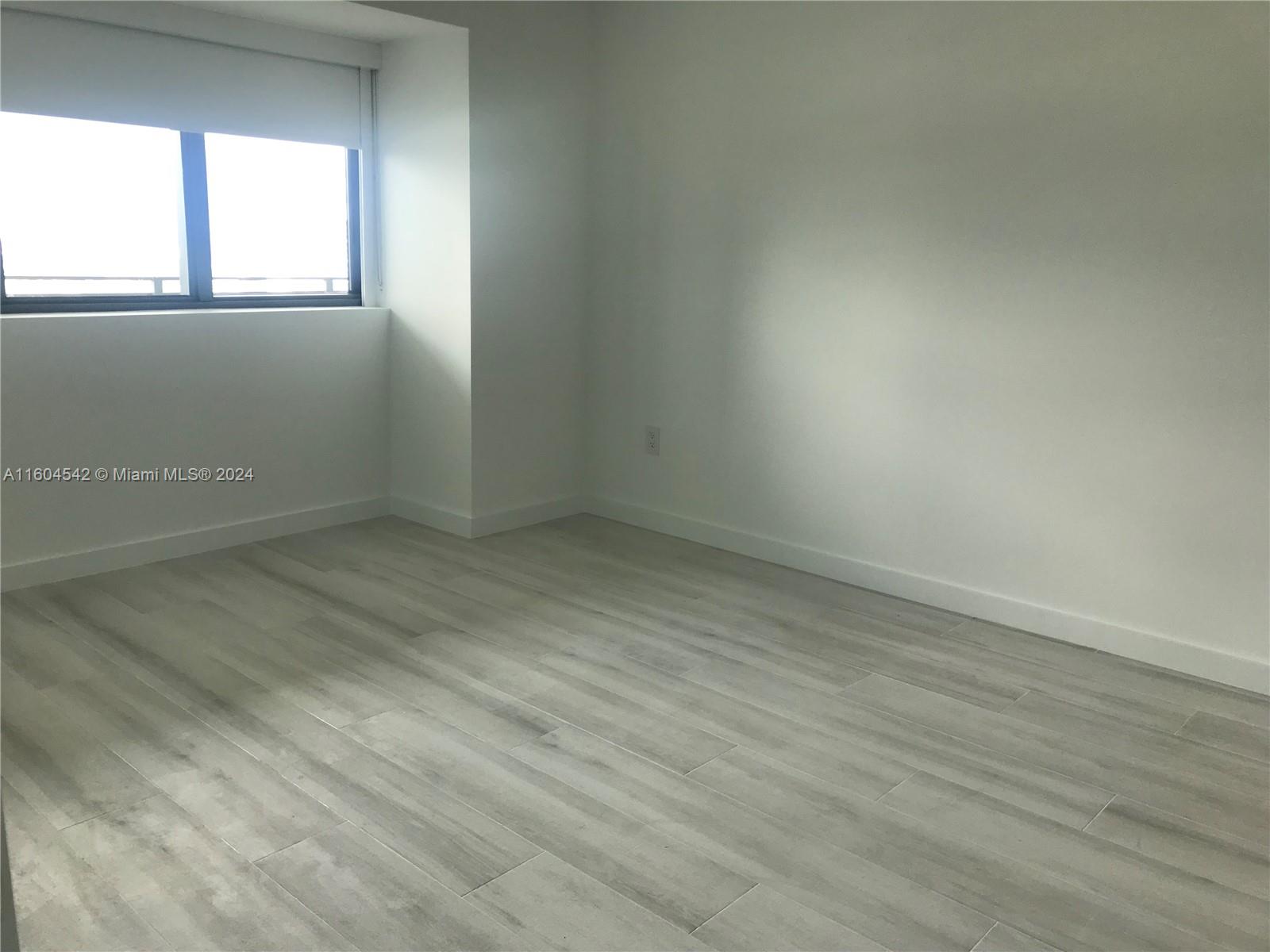 PARAISO BAY CONDO - Residential Lease