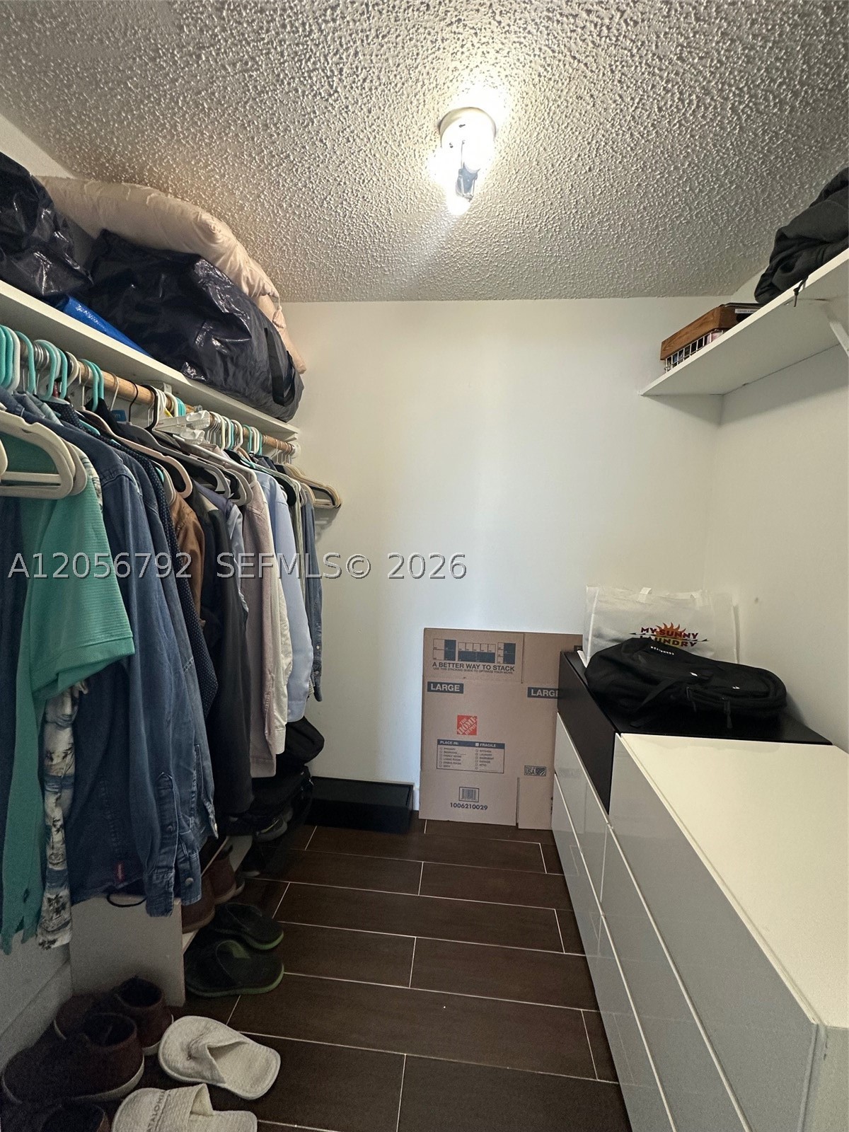 THE ISLANDER CLUB CONDO - Residential