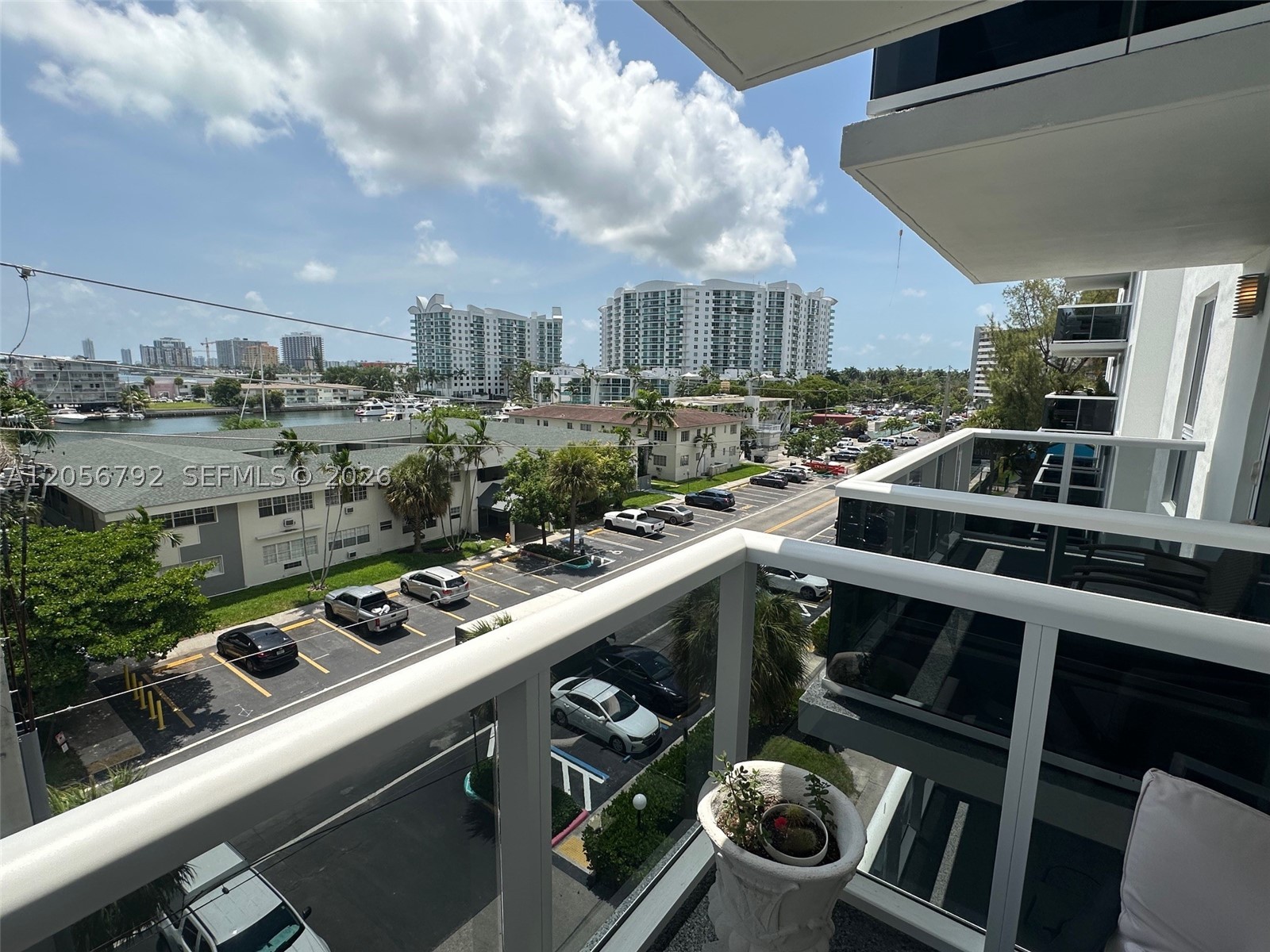 THE ISLANDER CLUB CONDO - Residential