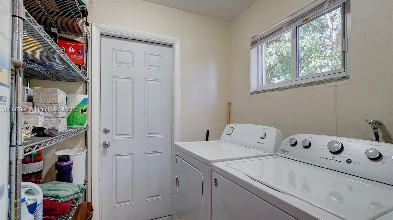 PLAZA ESTATES 3RD SEC - Residential