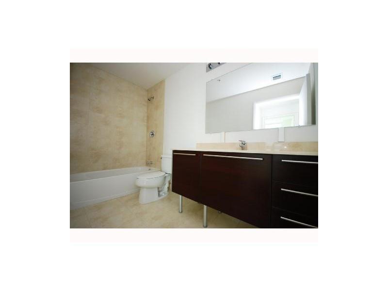 QUANTUM ON THE BAY CONDO - Residential Lease