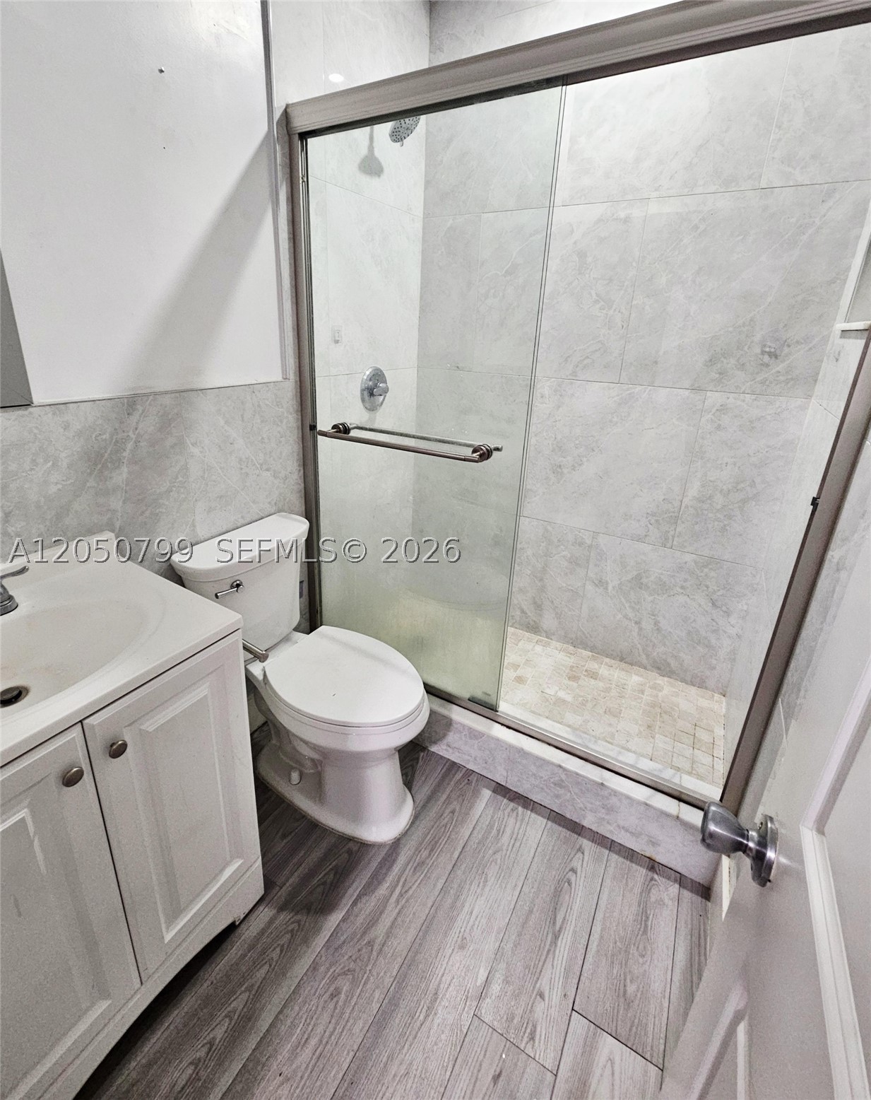 HIALEAH 8TH ADDN - Residential Lease