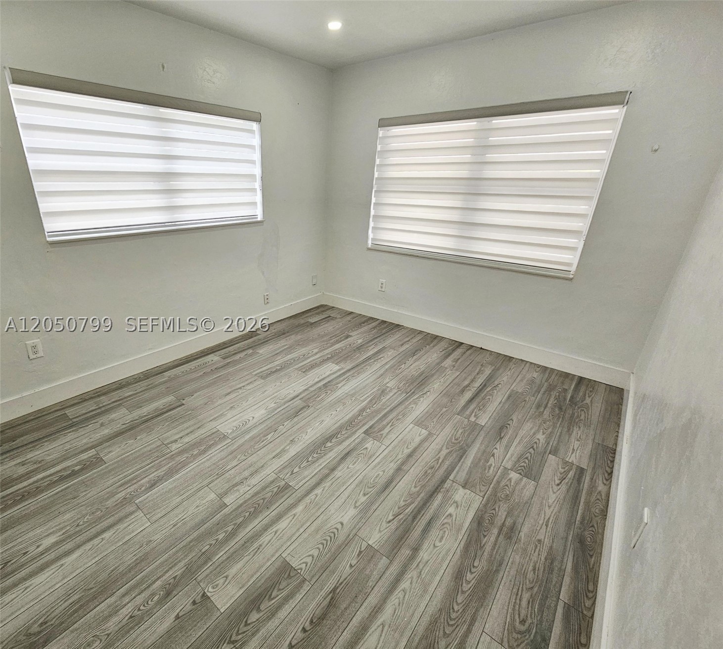 HIALEAH 8TH ADDN - Residential Lease