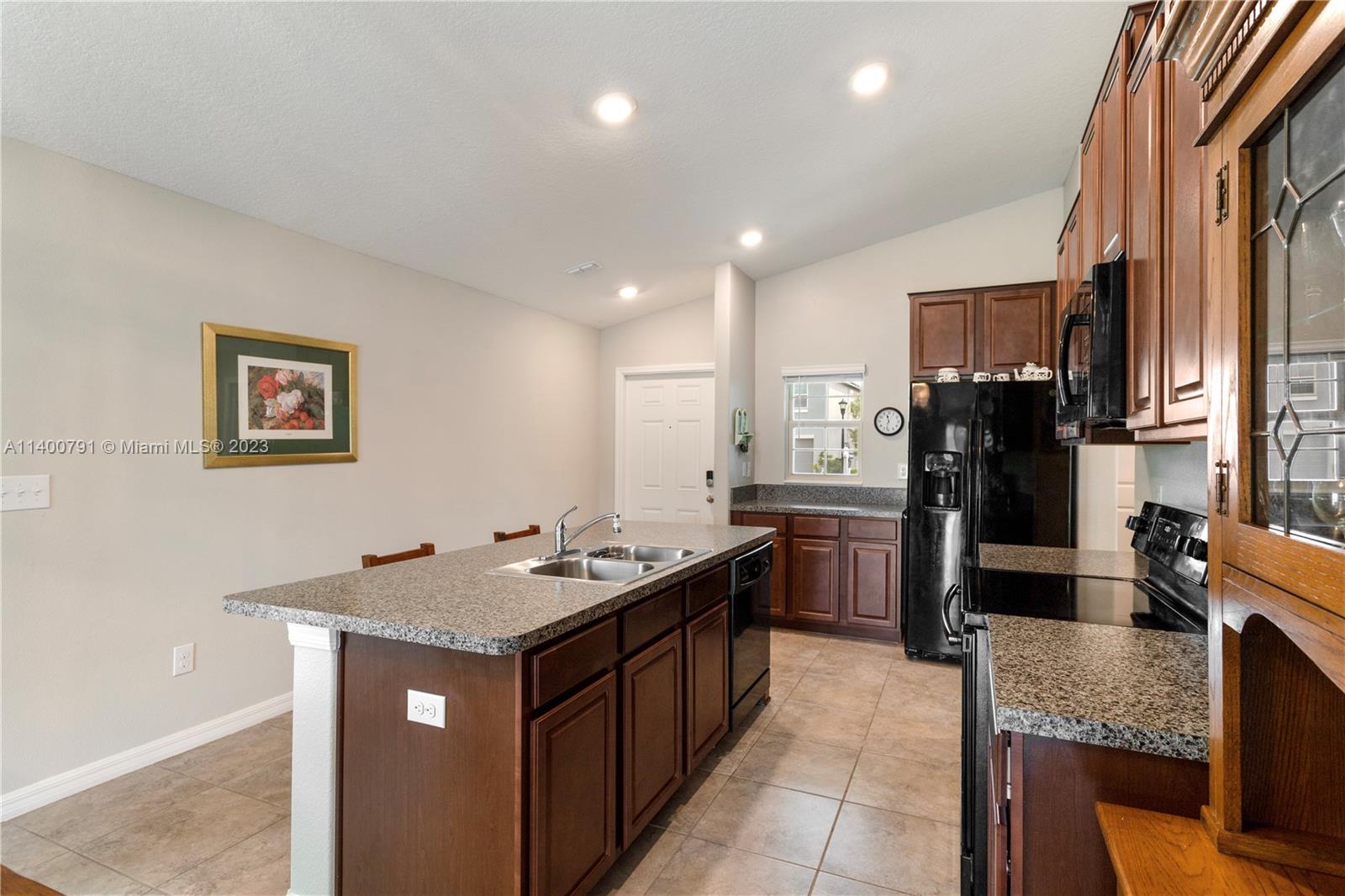 CYPRESSS CREEK PARCEL J PH - Residential