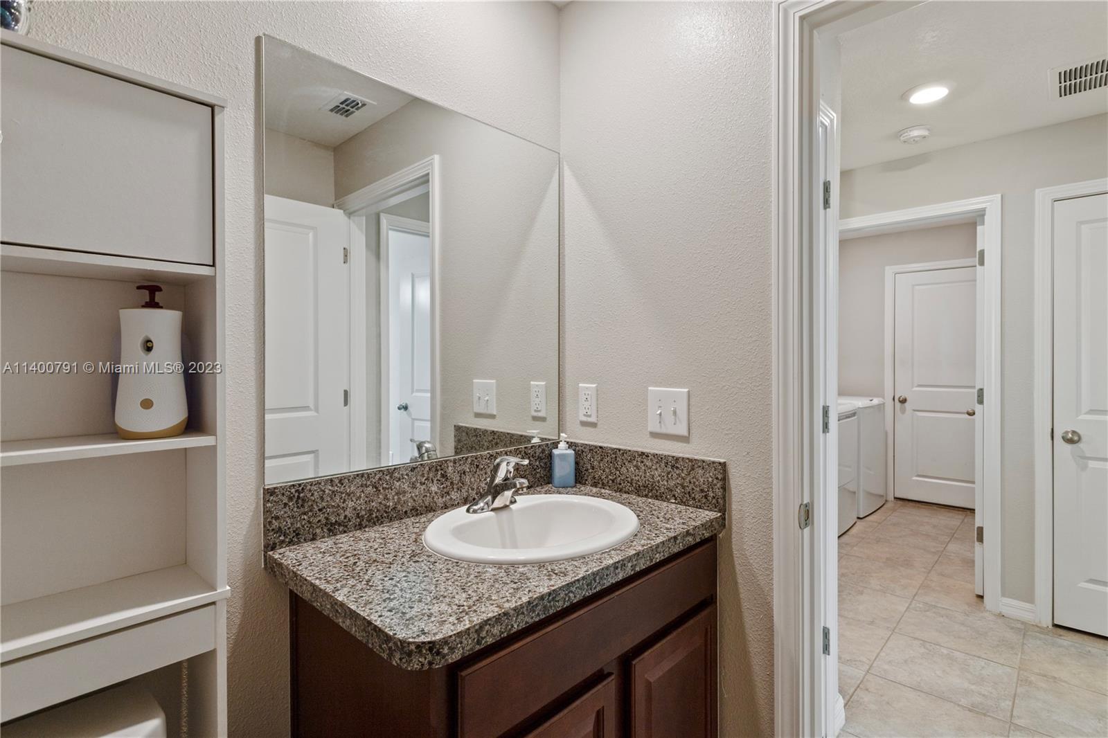 CYPRESSS CREEK PARCEL J PH - Residential