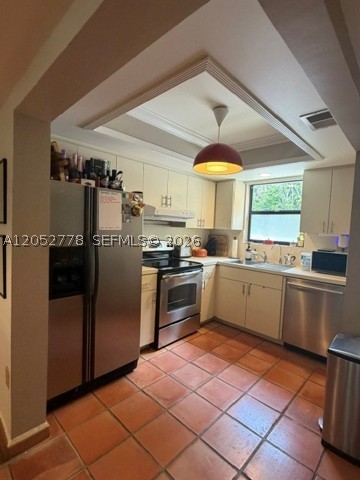 HARBOUR CLUB VILLAS CONDO - Residential