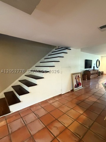 HARBOUR CLUB VILLAS CONDO - Residential