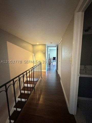 HARBOUR CLUB VILLAS CONDO - Residential