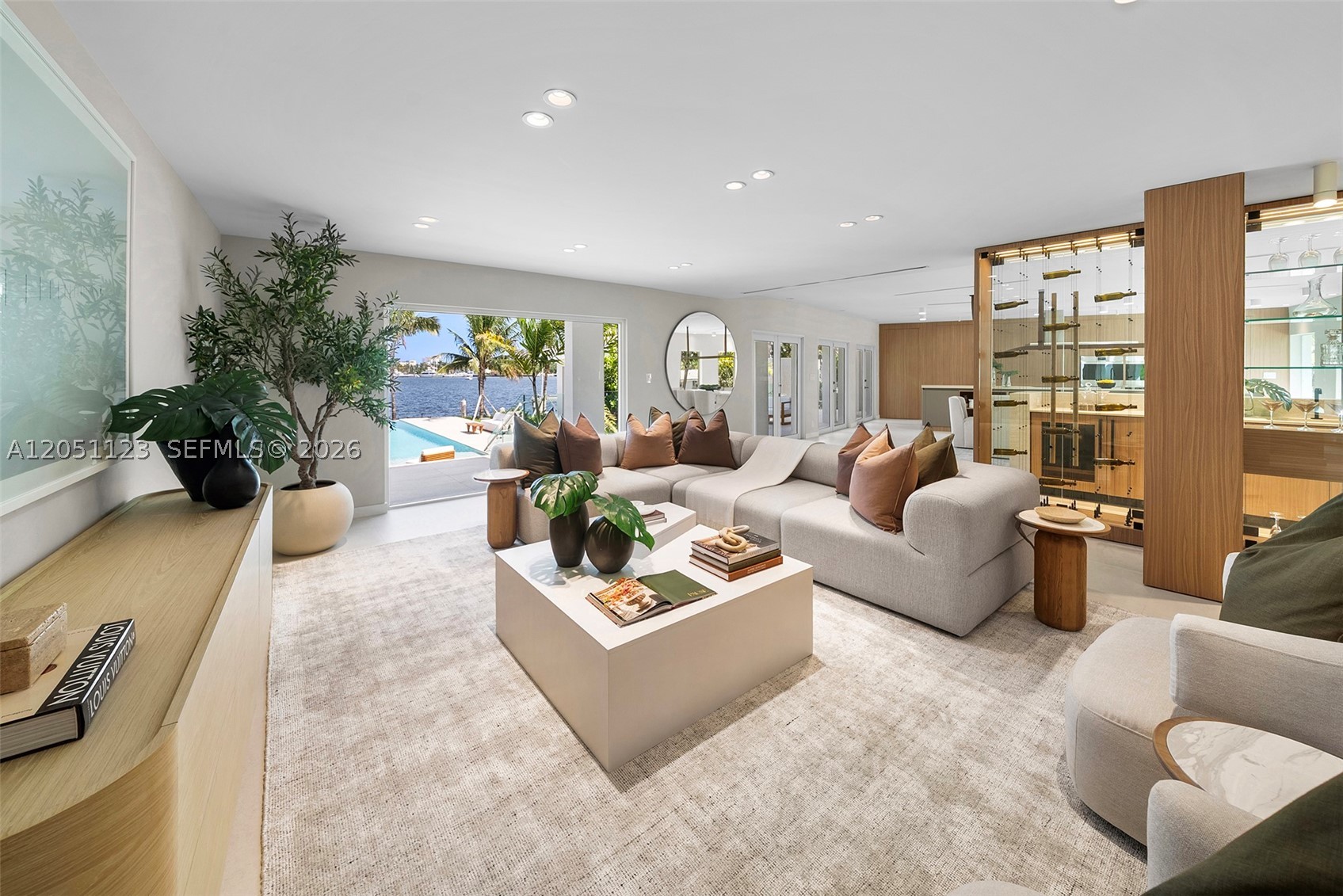 HOLLYWOOD LAKES SECTION - Residential