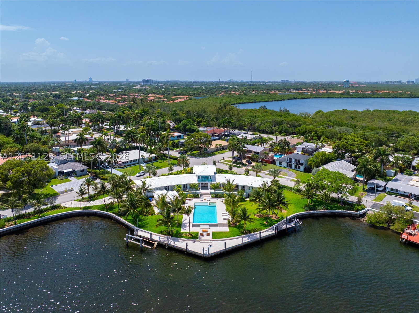 HOLLYWOOD LAKES SECTION - Residential