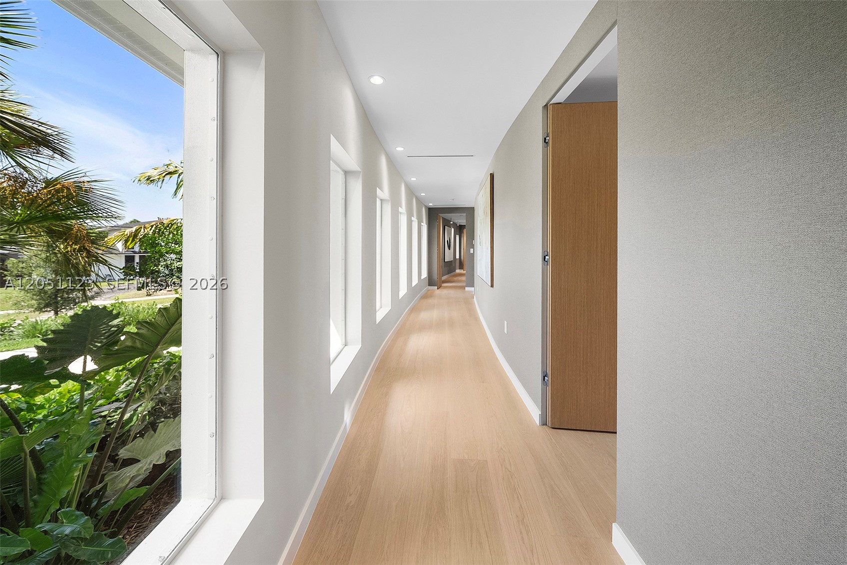 HOLLYWOOD LAKES SECTION - Residential