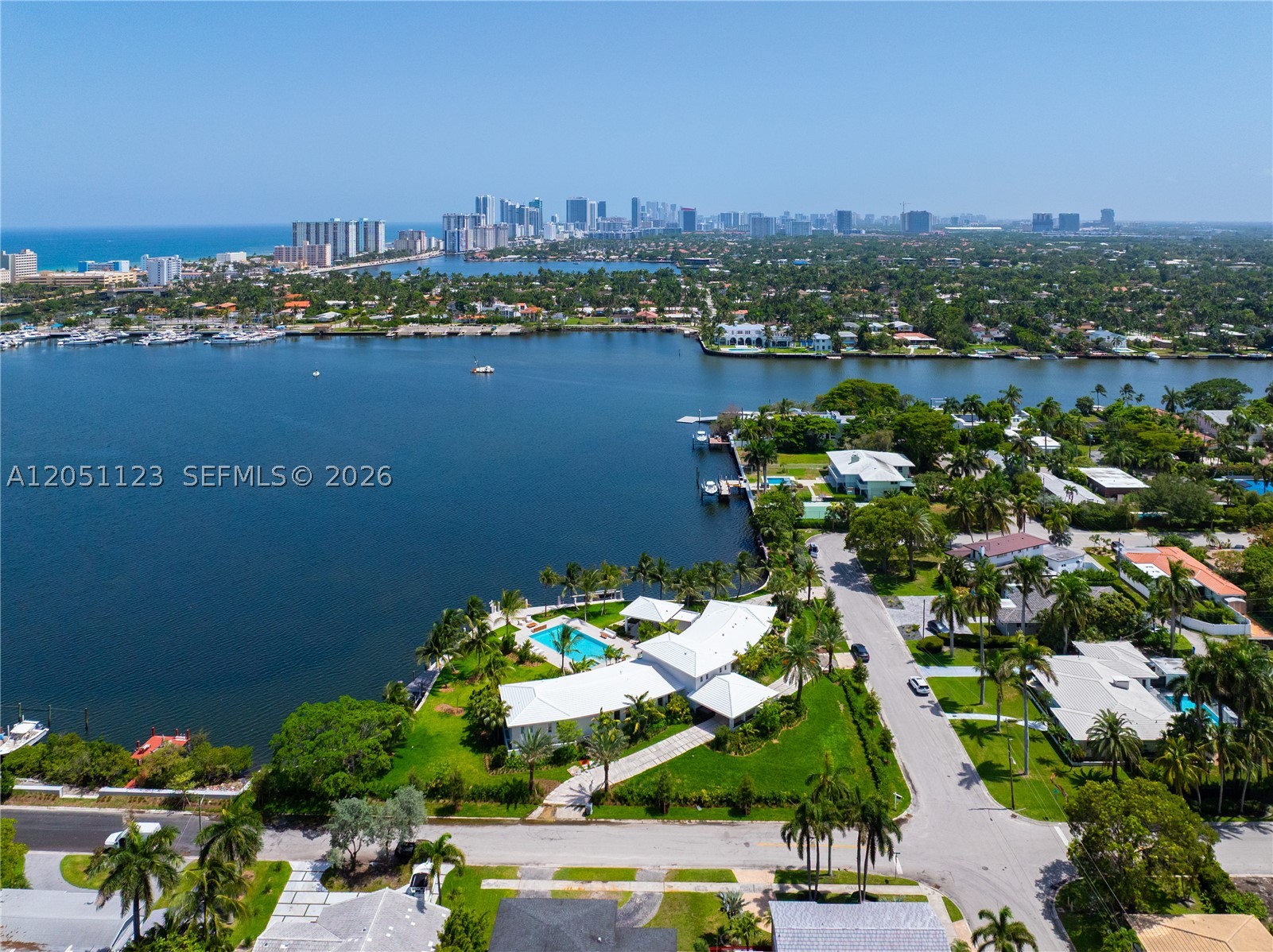 HOLLYWOOD LAKES SECTION - Residential