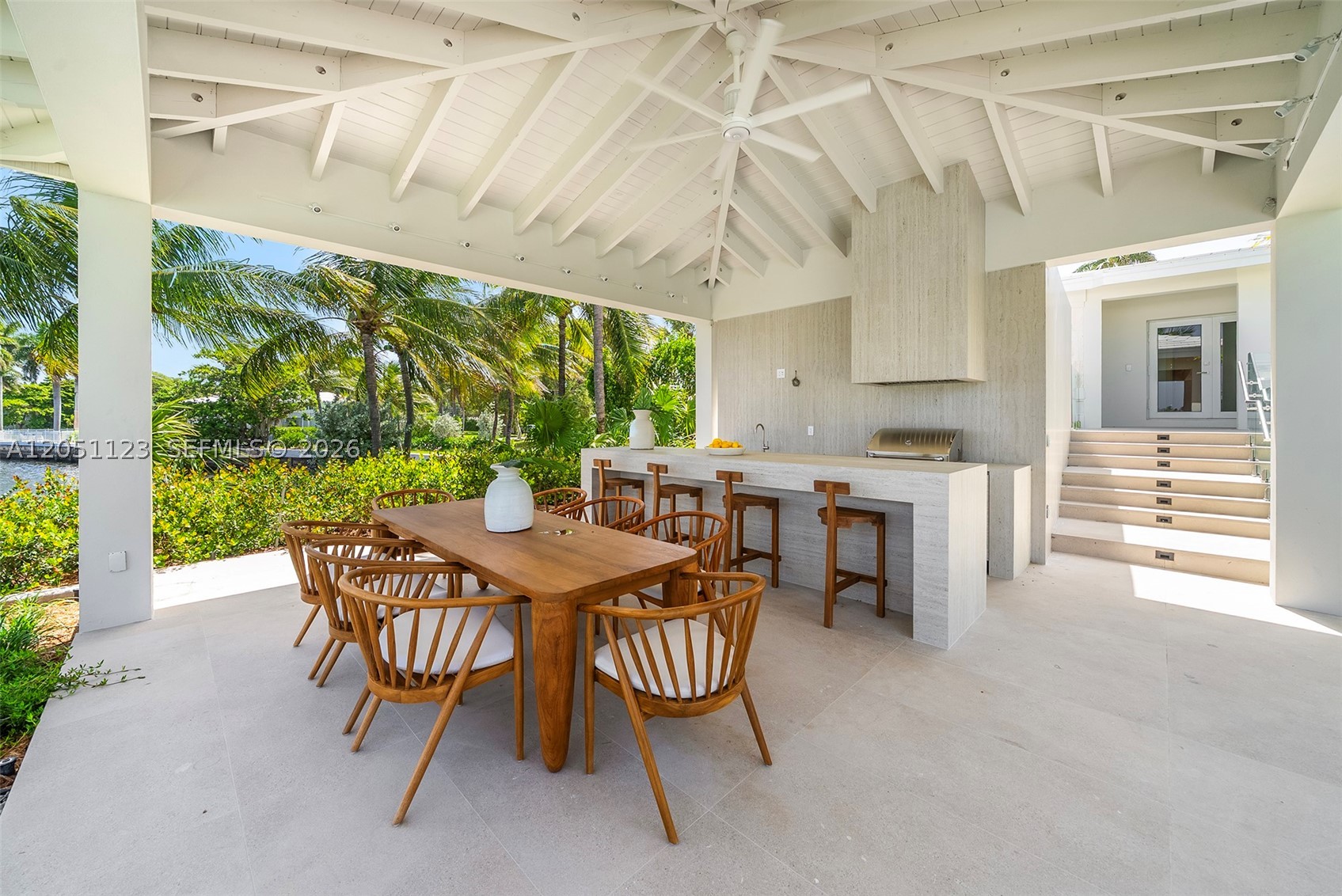 HOLLYWOOD LAKES SECTION - Residential
