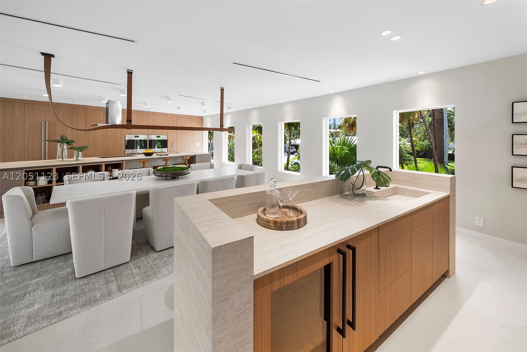 HOLLYWOOD LAKES SECTION - Residential