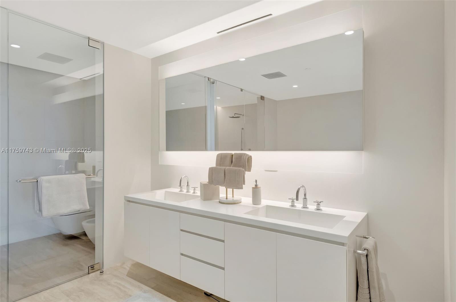 SURF CLUB CONDO - Residential
