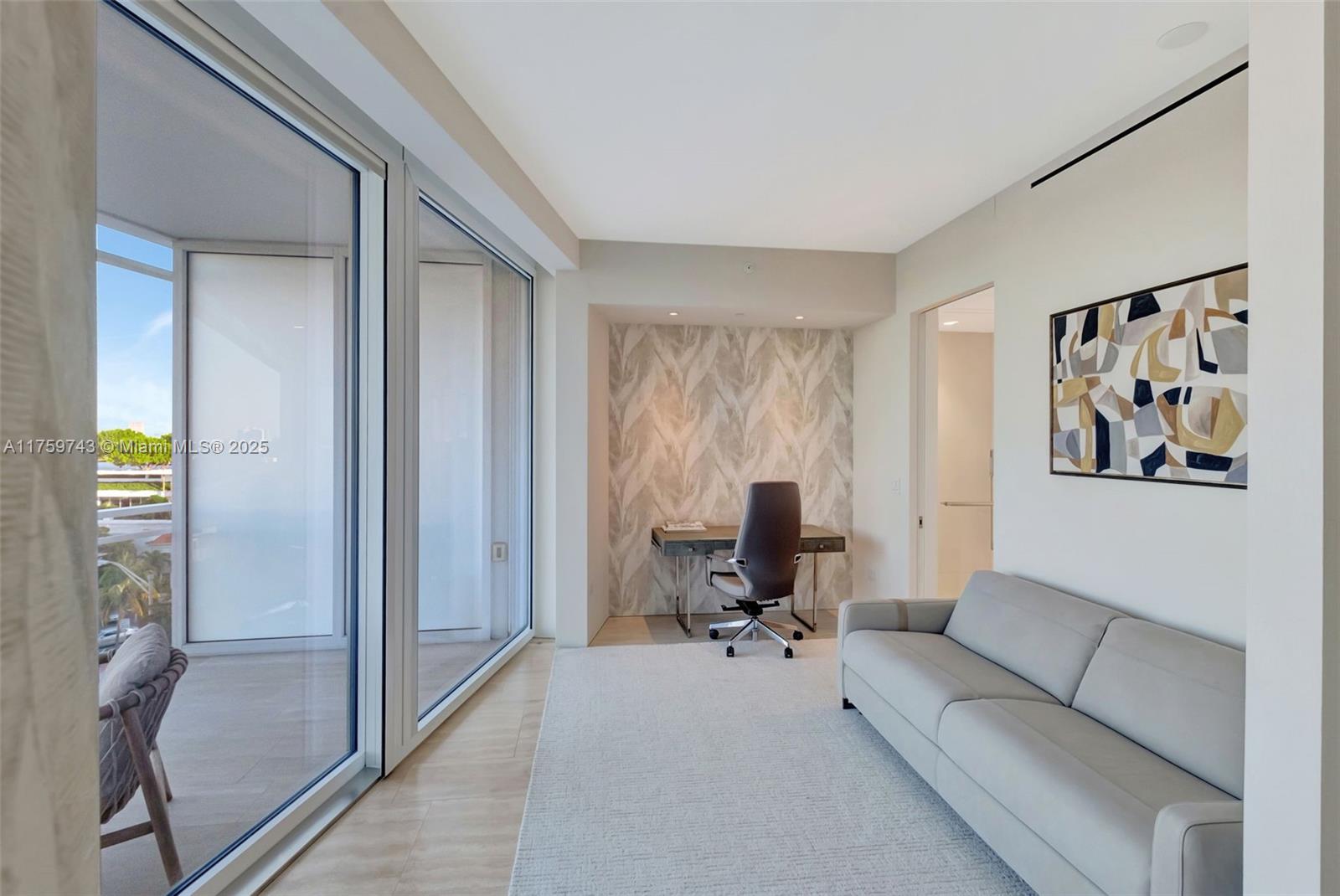SURF CLUB CONDO - Residential