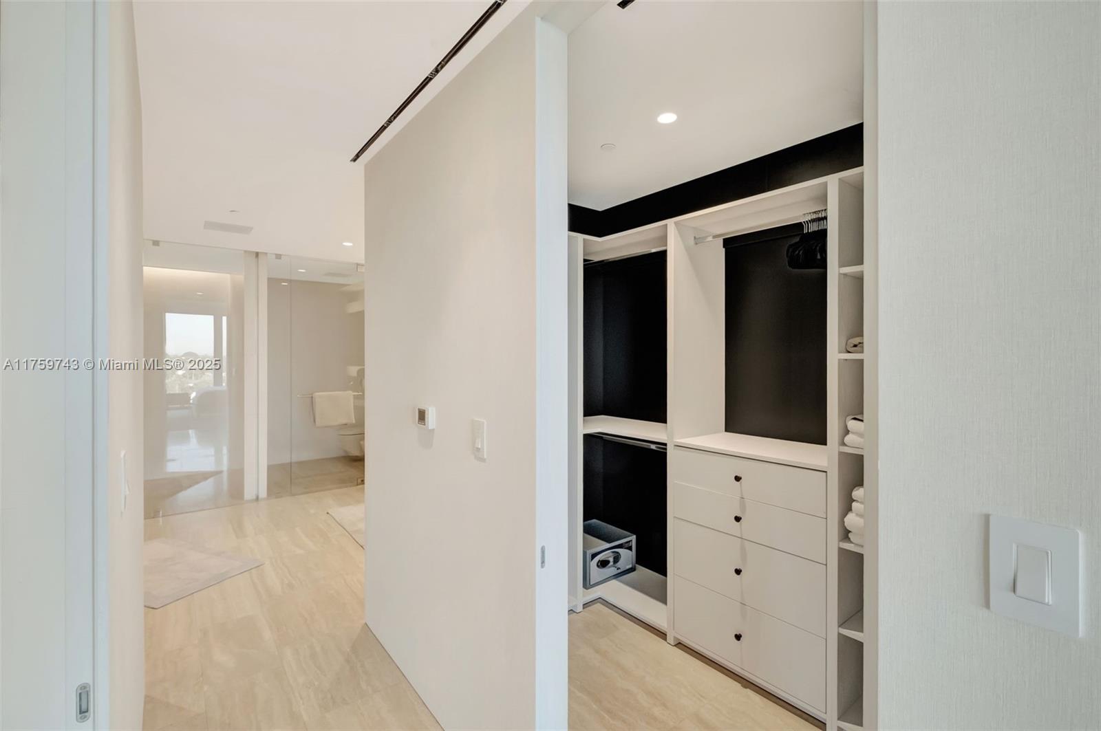 SURF CLUB CONDO - Residential